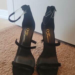 Olivia Jaymes Black Strappy Heels